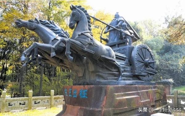 一鸣惊人的故事告诉我们什么道理