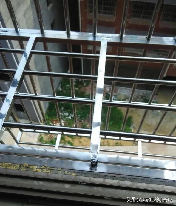 阳台铝合金门窗及支架安装,阳台铝合金门窗及支架安装视频