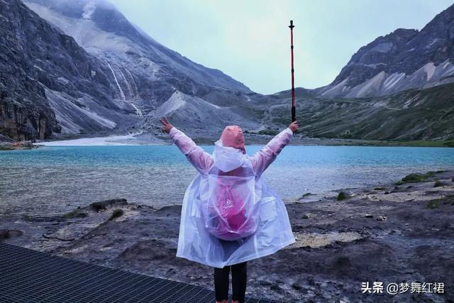 去稻城旅游都要带什么必备的东西