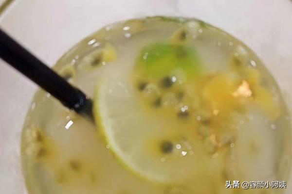 百香果柠檬蜂蜜水-百香果柠檬蜂蜜水的制作方法