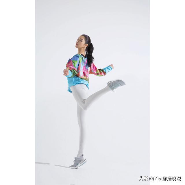 衣服怎么搭配颜色好看(图1)