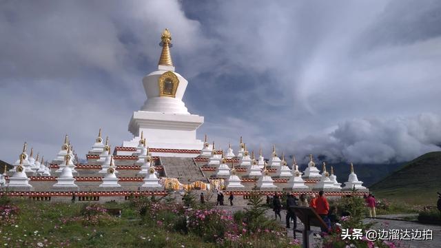 云南古城旅游穿搭， 云南古城旅游穿搭图片