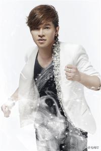 歌曲一路向北_歌曲一路向北完整版原唱