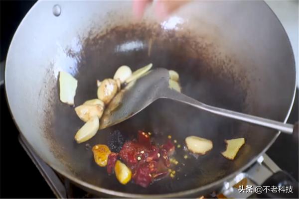 爆炒蛏子-爆炒蛏子的家常做法