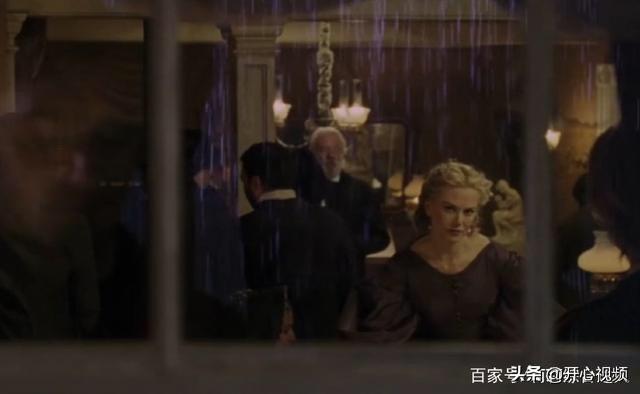 孕妇将电梯加装锁链（《冷山》这部电影好看吗？）