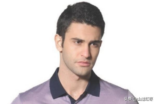 短发男士化妆技巧图解

