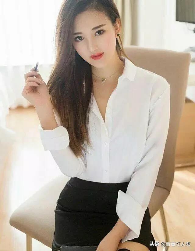 连衣裙太短了怎么搭配(图1)