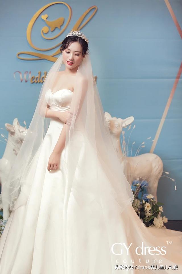 酒店如何选婚纱颜色搭配(图7)