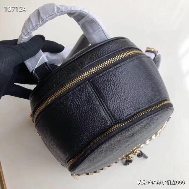 运动小书包如何搭配衣服(图25)