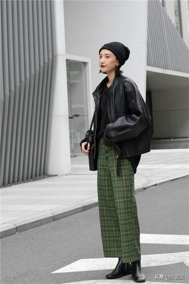 绿色格子包如何搭配衣服(图5)