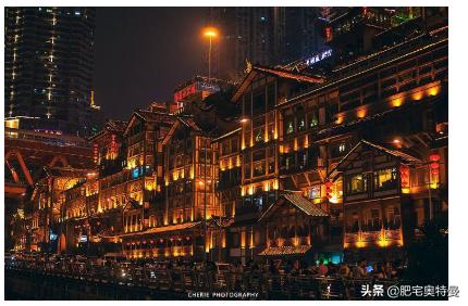 重庆旅游十大必去旅游景点有哪些？：重庆有什么值得去地方