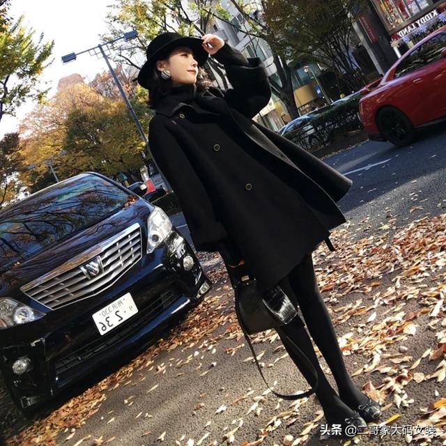 宽松的裙子如何搭配外套(图4)