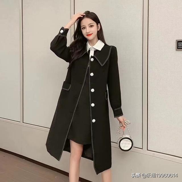 青春阳光穿搭女大学生，青春阳光穿搭女大学生图片
