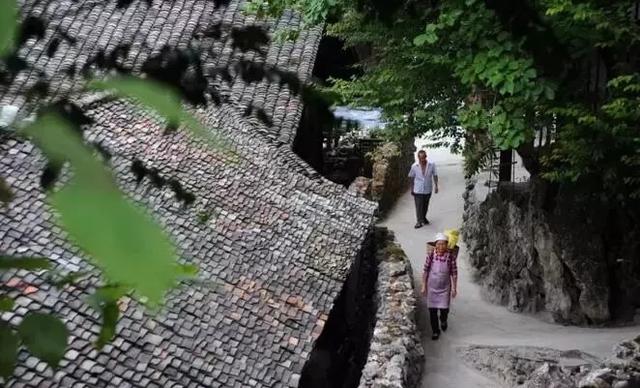 郊区旅游穿搭重庆， 重庆旅游穿着