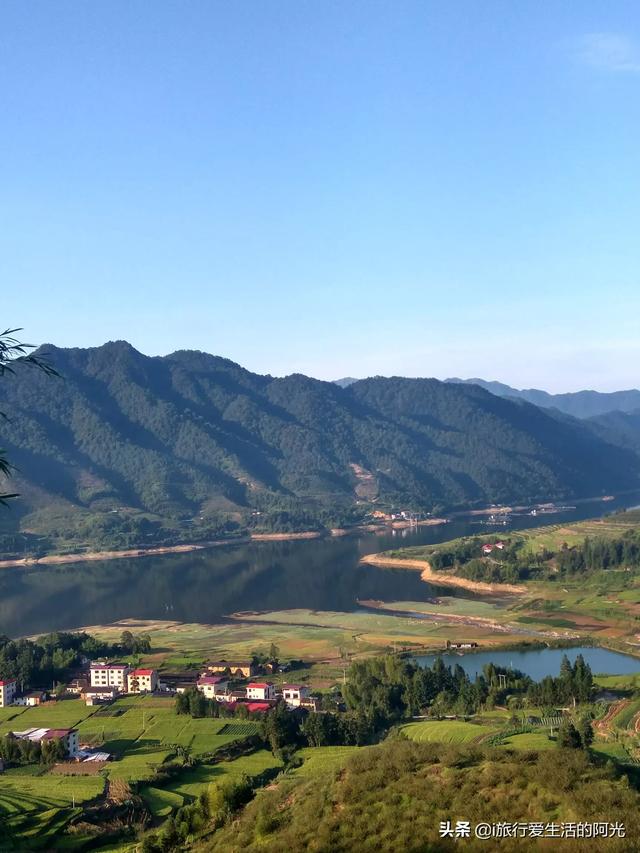 湖南暴雨泥水冲进村，湖南暴雨泥水冲进村庄视频