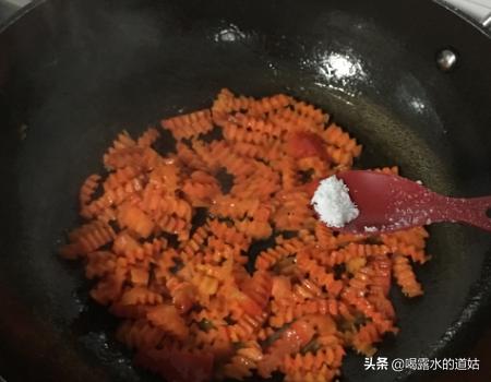 素炒胡萝卜-素炒胡萝卜的家常做法