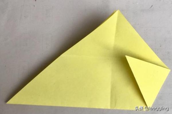 儿童手工剪纸教程（儿童手工剪纸教程？）