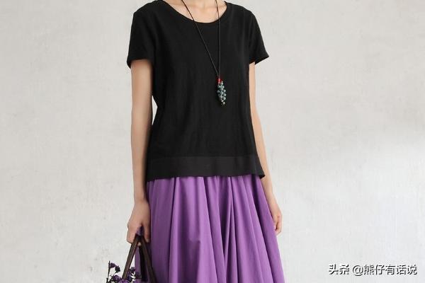紫色上衣如何搭配长裙女(图4)