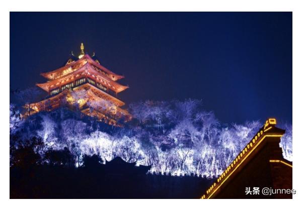 江苏的工资一般是多少钱一个月 江苏省事业单位工资标准？