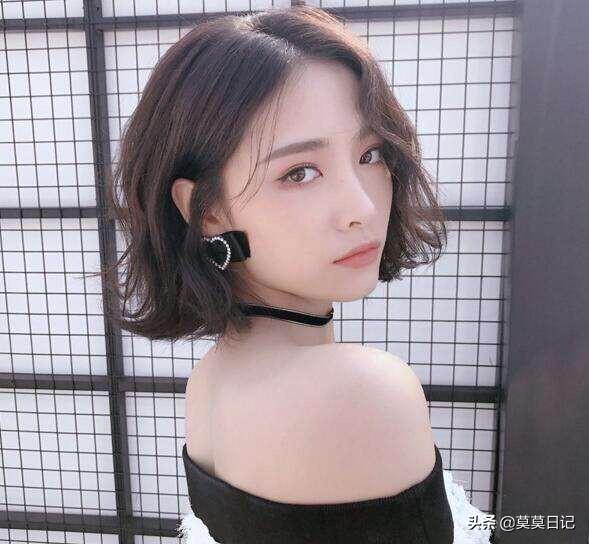 短发夏天怎么打理女性（短发夏天怎么扎好看又凉快）(图6)