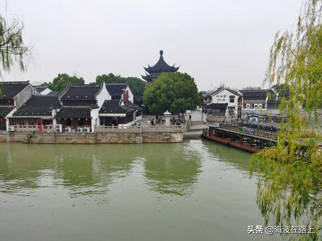 海南落户好处和拉萨户口，考研考本地好还是外地好？