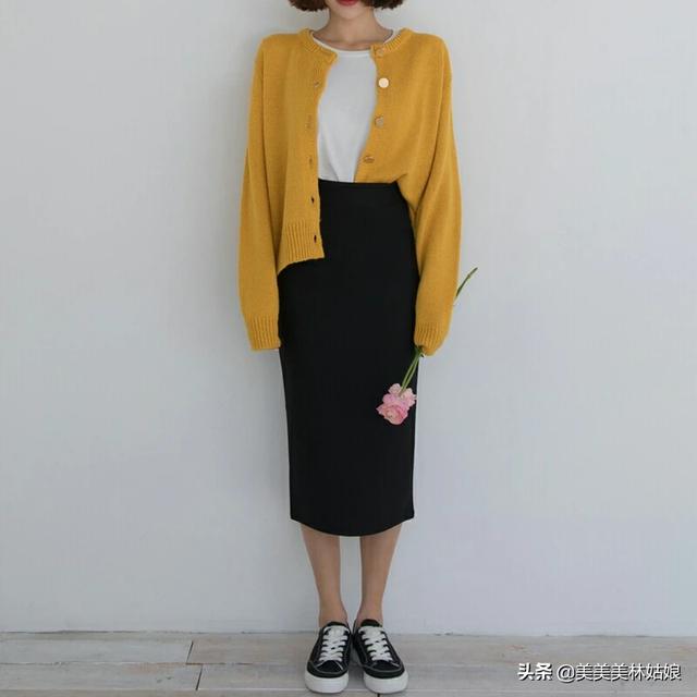 老气衬衣如何搭配好看女(图14)