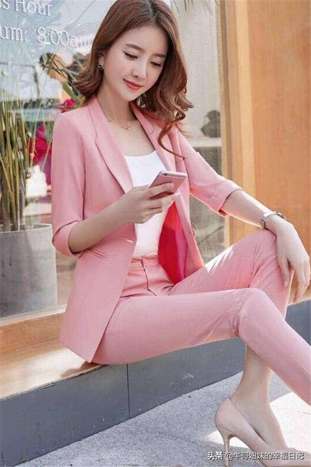 黑白粉如何搭配颜色衣服(图1)
