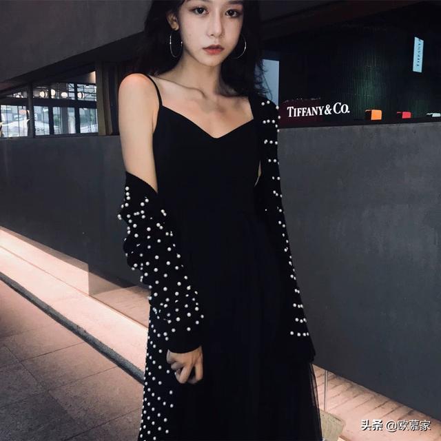 黑色紧身吊带如何搭配衣服(图8)