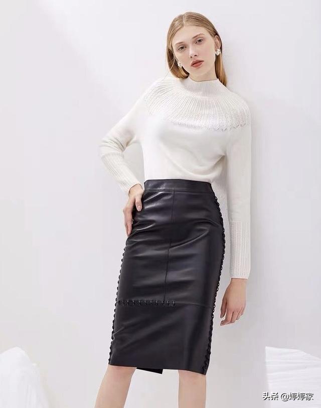 时尚白色大毛衣如何搭配(图3)