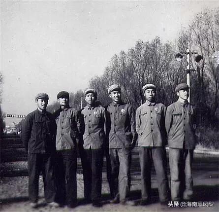 以前的哈军工是共和国海军的摇篮么？现在改名搬家了还是没有了呢？