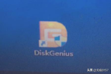 u盘显示乱码怎么解决？：u盘乱码