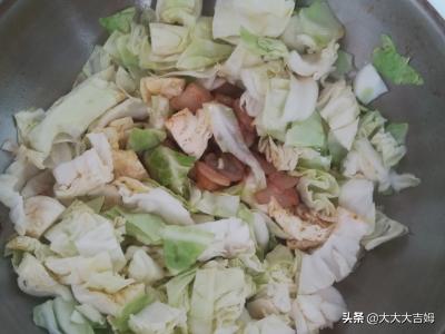大头菜木耳炸土豆的做法(图7)