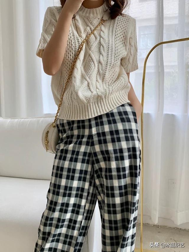 秋季中长款毛衣如何搭配(图3)