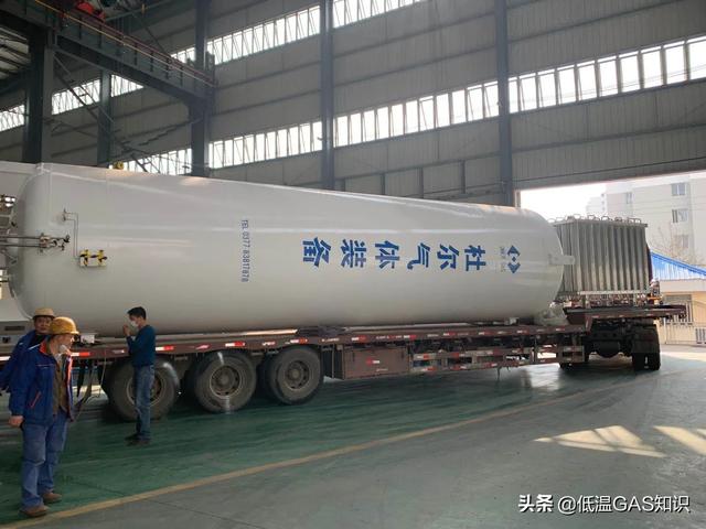 河南6人掉入面筋加工作坊物料罐死亡，事故发生的原因可能是什么？如何保证安全生产？