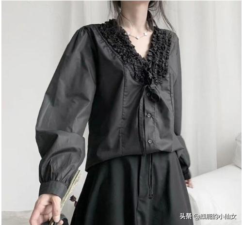 女士黑色衬衣怎么搭配(图25)