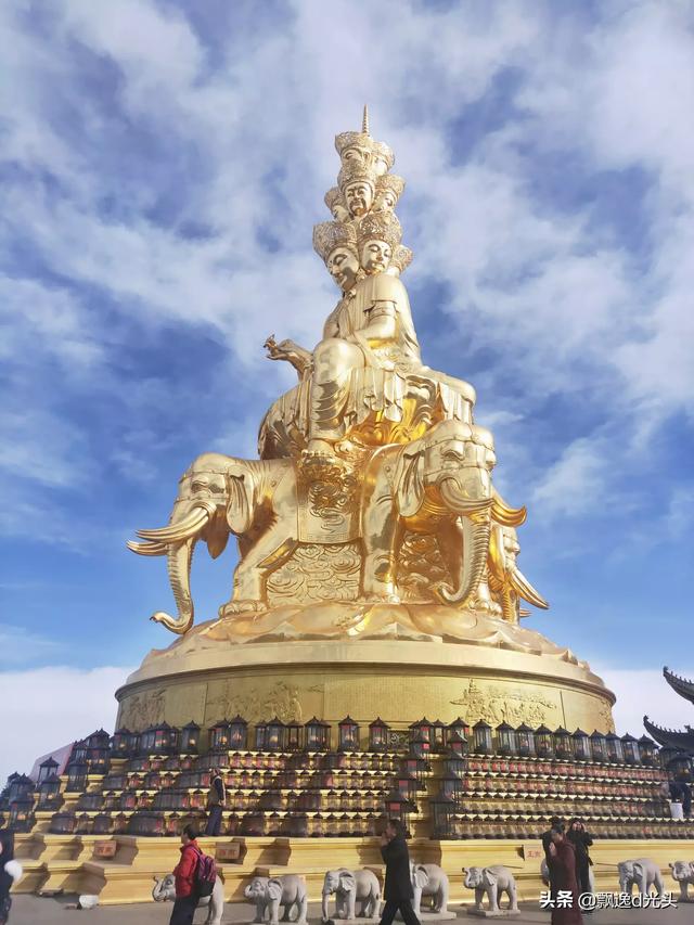 十一月你好图片(11月再见十二月你好的图片及心语？)