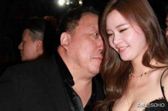 娱乐圈头条百度云（娱乐圈头条百度云下载）