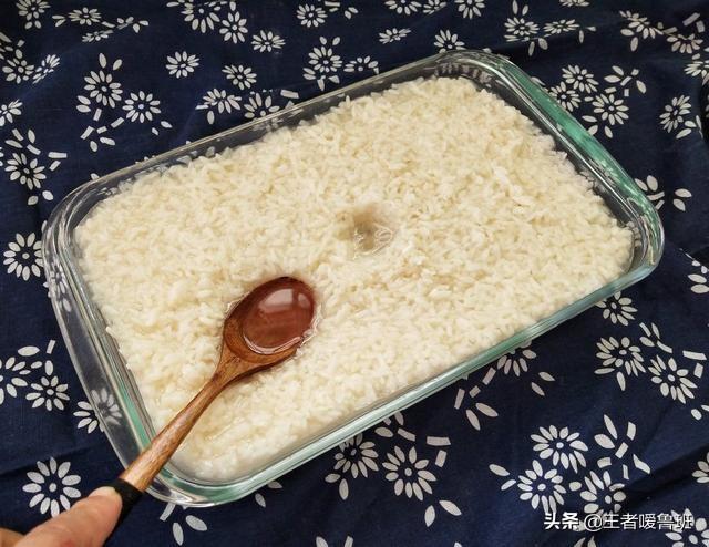 米酒里面干的东西怎么吃(图7)