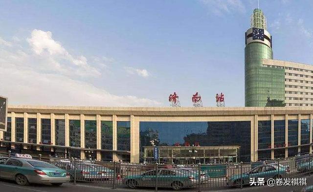 济南市高铁在哪个区