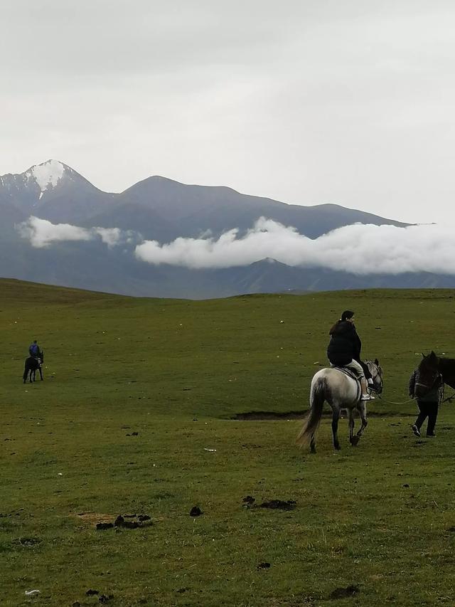新疆旅游，新疆旅游攻略路线最佳路线及费用