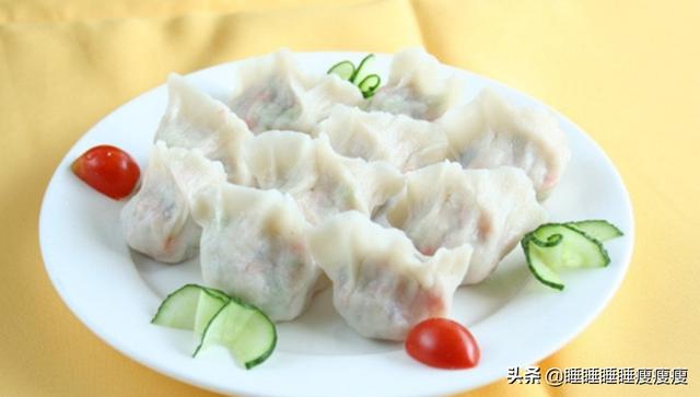 腊八粥里放什么食材(腊八粥里是有哪八样东西？)