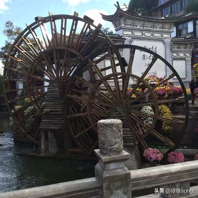 旅游情侣穿搭云南， 情侣去云南旅游攻略