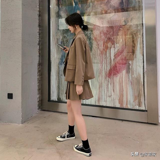 运动鞋怎么搭配衣服女图片(图9)