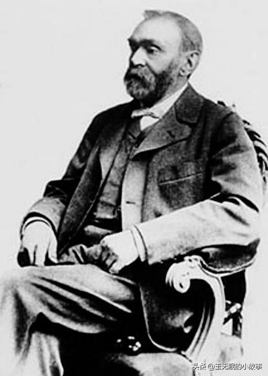 中国近代名人故事简短（中国近代名人故事简短的最好50-100字）