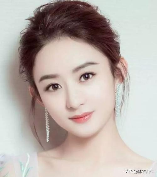 圆圆脸化妆技巧
