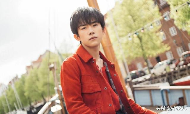 [00后上市公司总裁]为什么叫易烊千玺大佬啊？