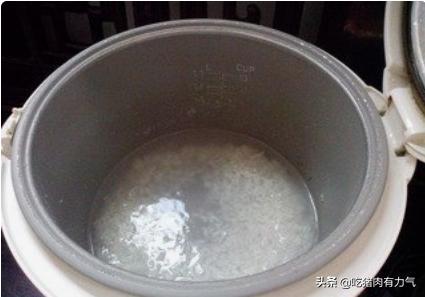 如何用电饭煲煮白粥？