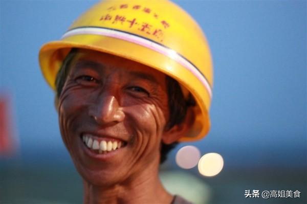 用一句话形容一个人的笑容很美丽，该怎么形容，关于笑的唯美句子