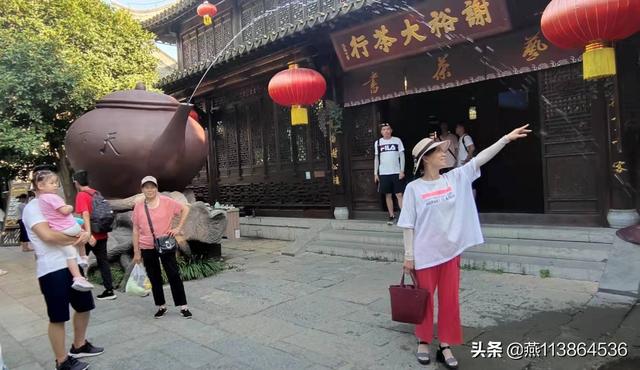 四十岁的女人穿衣搭配(图10)