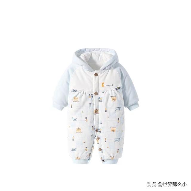 请问婴幼儿适合穿什么材质的衣服？